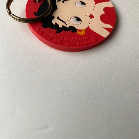 ✨EUC Betty Boop Keychain & Tin Mini Suitcase - Picture 12 of 14